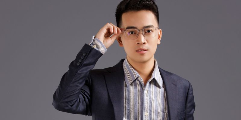 Tiểu sử CEO Louis Nguyễn